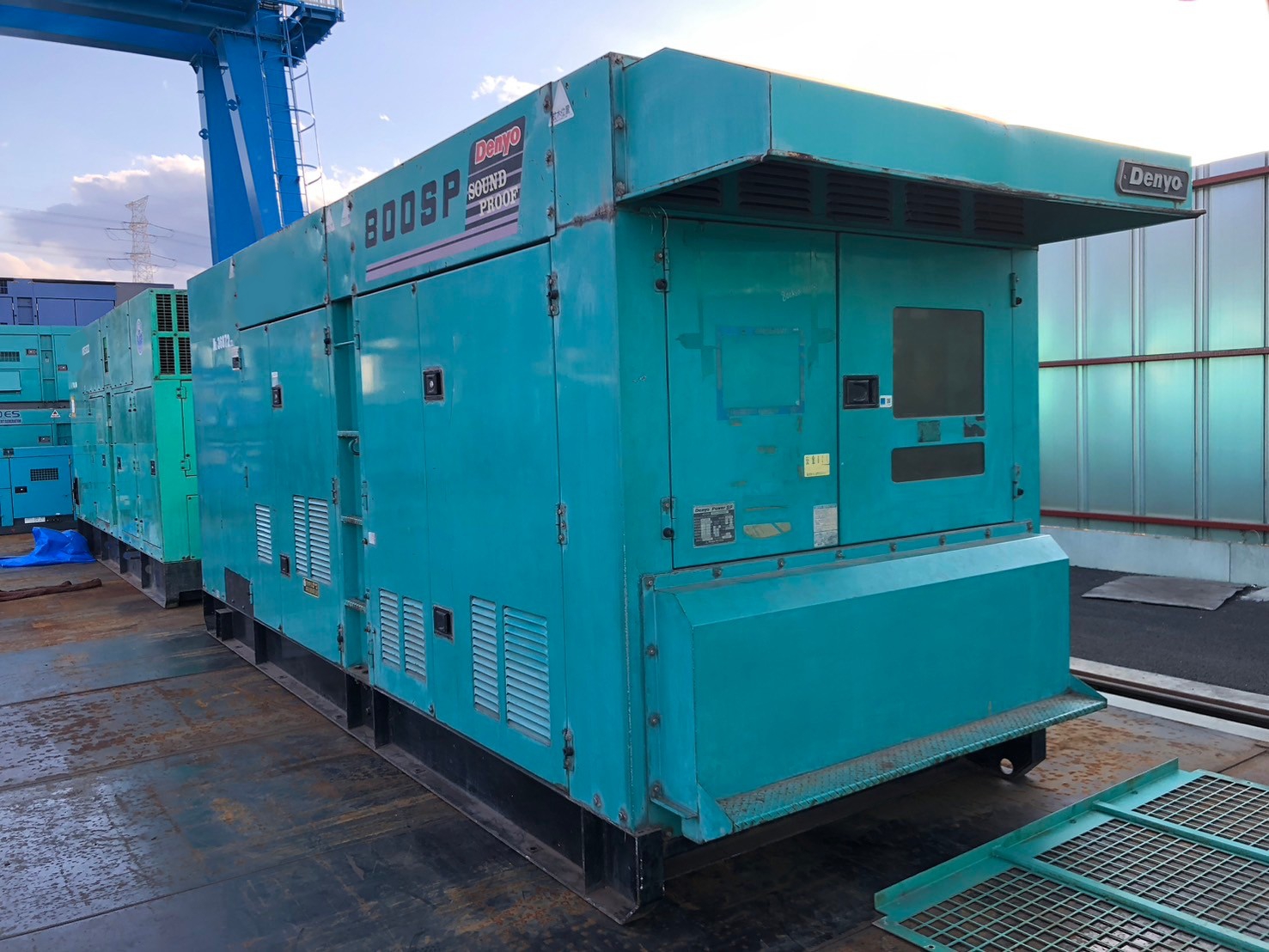 中古発電機 DCA-800SPK #115-4